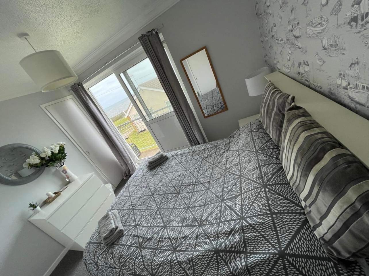 Villa Sea View 3-Bed Heated Pool Eat Bar Kids Park Lowestoft Zewnętrze zdjęcie